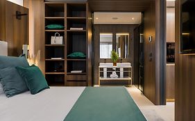 We Me Suite Hotel